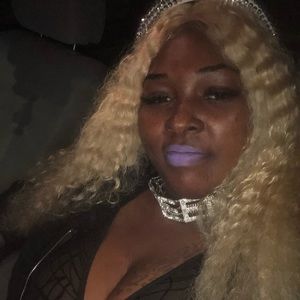 Meet your Posher, Paula